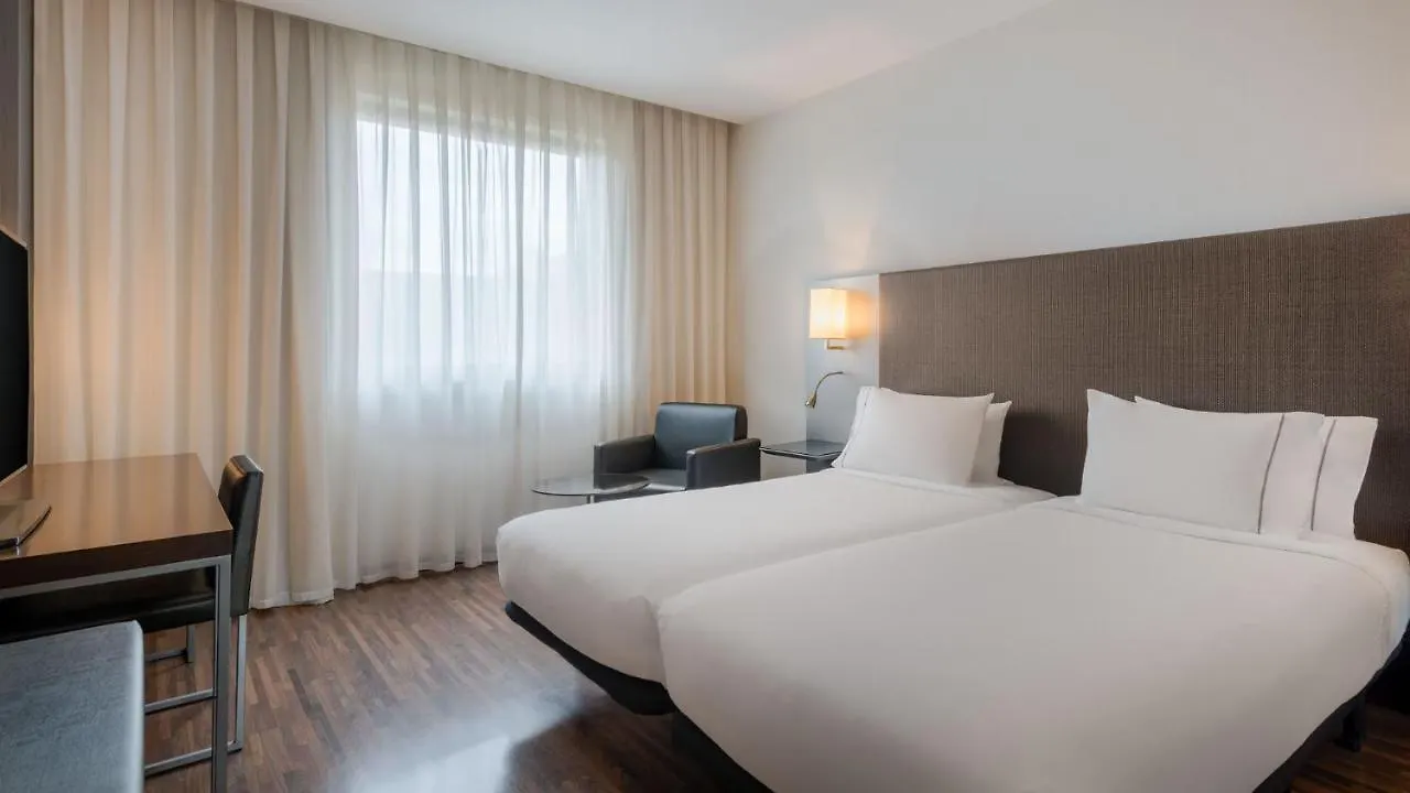 Ac Hotel By Marriott Madrid Airport Coslada İspanya