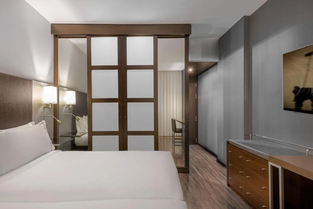 Ac Hotel By Marriott Madrid Airport Coslada