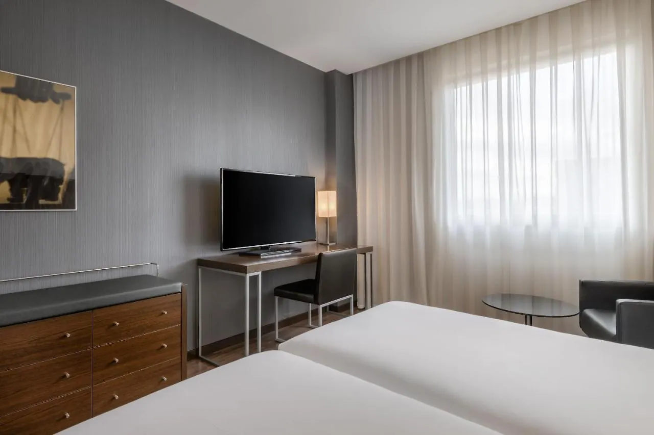 Ac Hotel By Marriott Madrid Airport Coslada İspanya