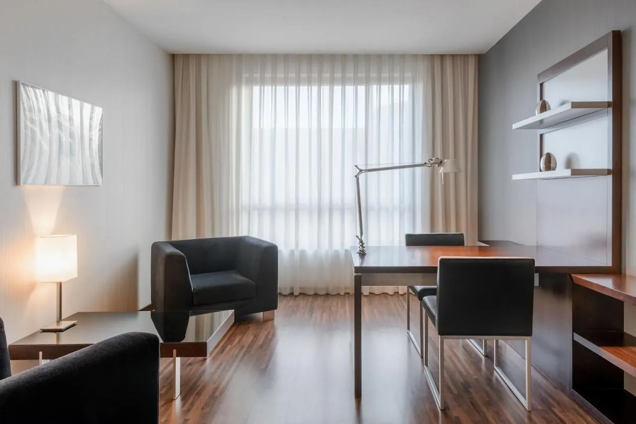 Ac Hotel By Marriott Madrid Airport Coslada